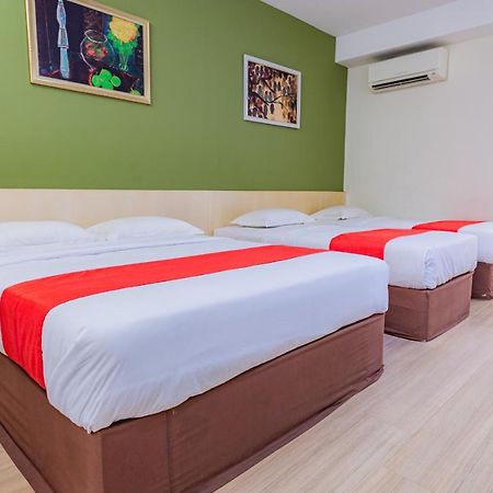 ג'והור בהרו Hotel 101 Permas Jaya מראה חיצוני תמונה