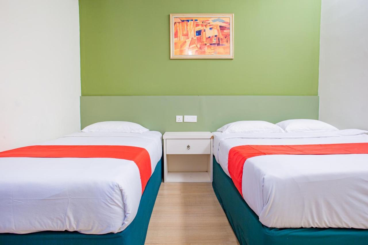 ג'והור בהרו Hotel 101 Permas Jaya מראה חיצוני תמונה